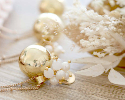 Sautoir BOLA de grossesse en or avec des perles