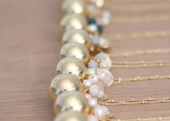BOLA de grossesse en or avec des perles et pierres semi-précieuses